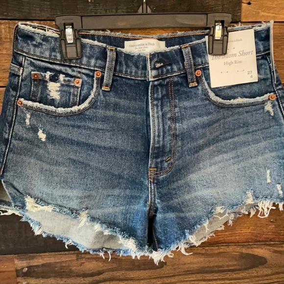 Abercrombie & Fitch Pants - A&F the mom short high rise 27
